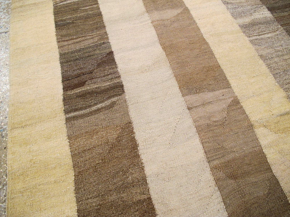 Modern Persian Kilim, No.16205 - Galerie Shabab