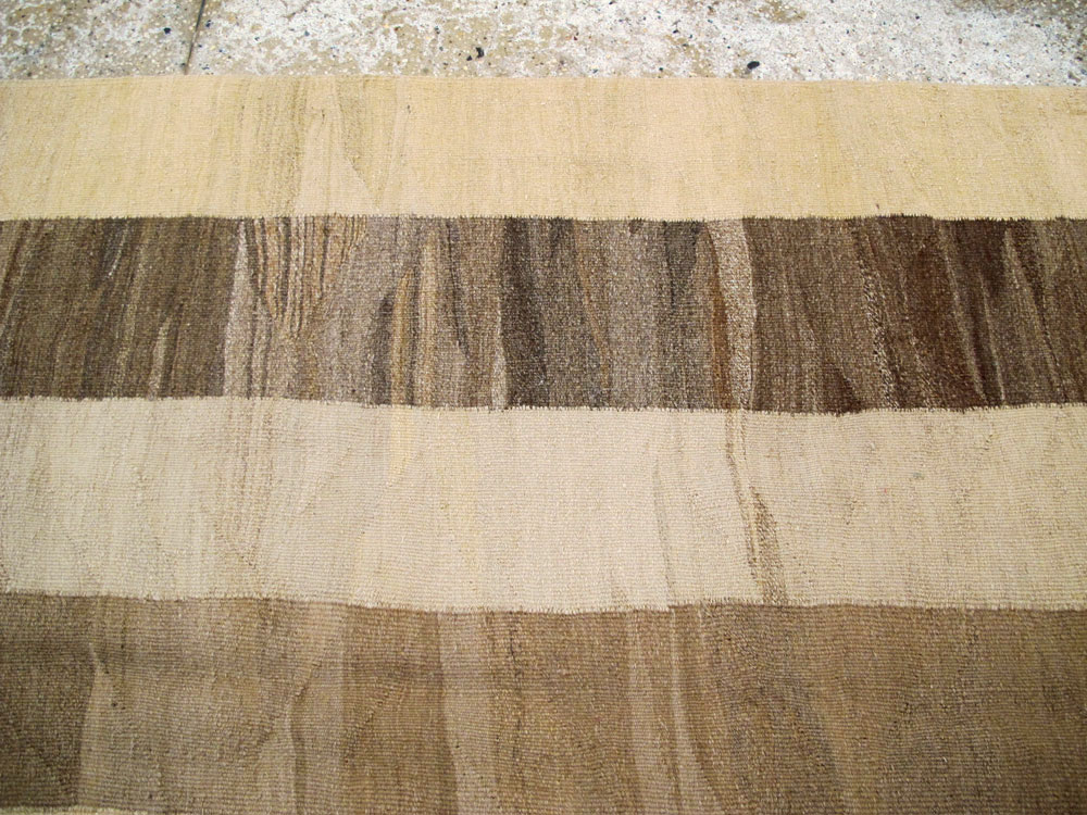 Modern Persian Kilim, No.16205 - Galerie Shabab