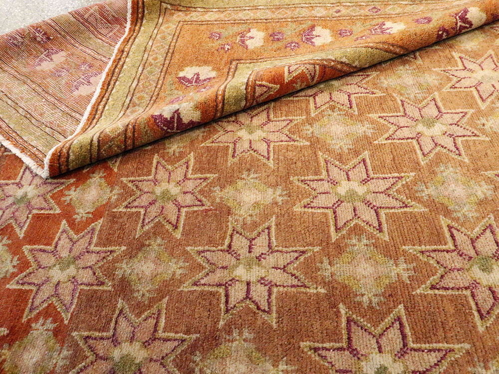 Vintage East Turkestan Samarkand Accent Rug, No.16219 - Galerie Shabab