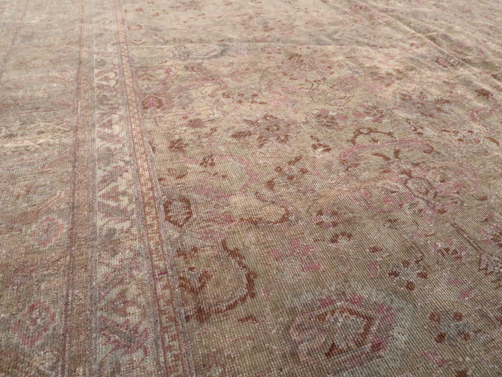 Vintage Turkish Sivas Carpet, No.16247 - Galerie Shabab