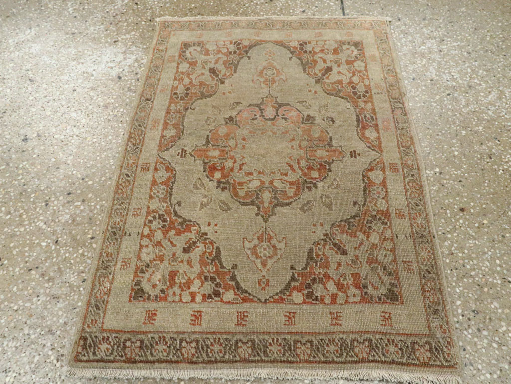 Antique Persian Tabriz Rug, No.16255 - Galerie Shabab