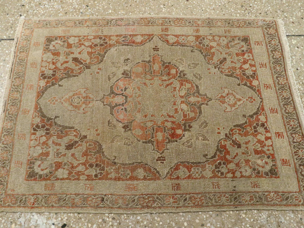 Antique Persian Tabriz Rug, No.16255 - Galerie Shabab