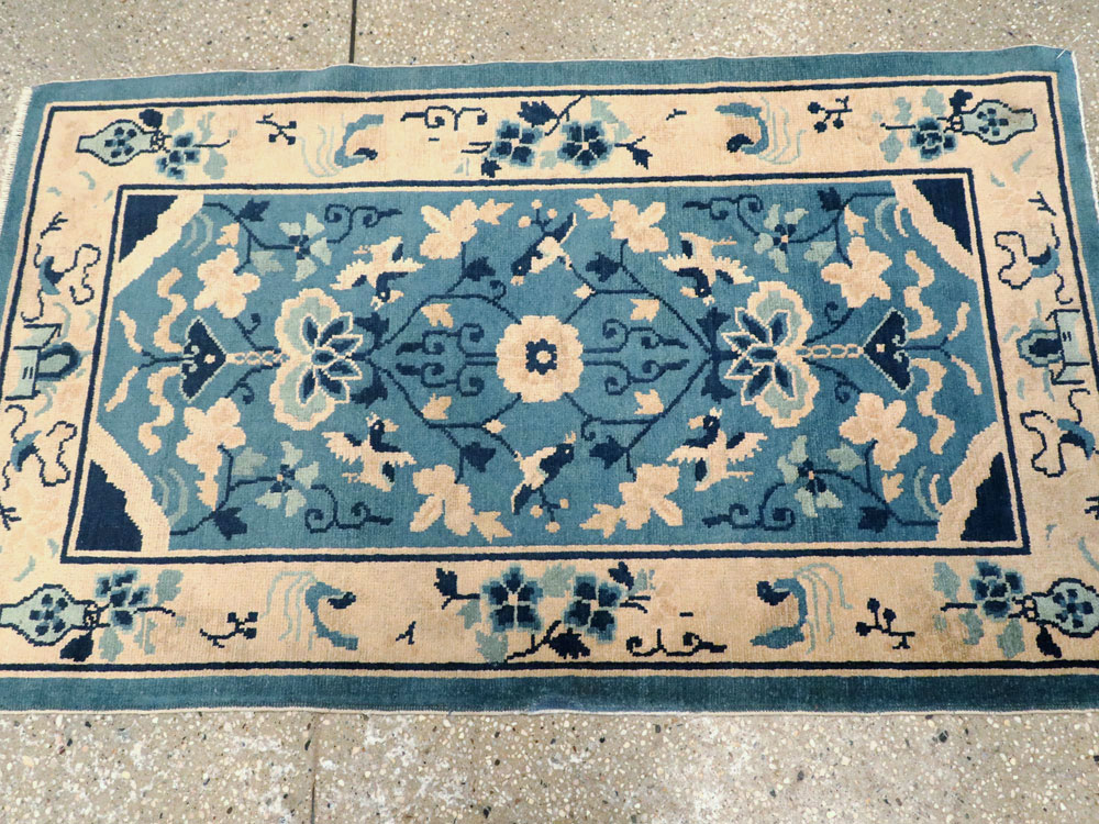 Antique Chinese Peking Rug, No.16257 - Galerie Shabab