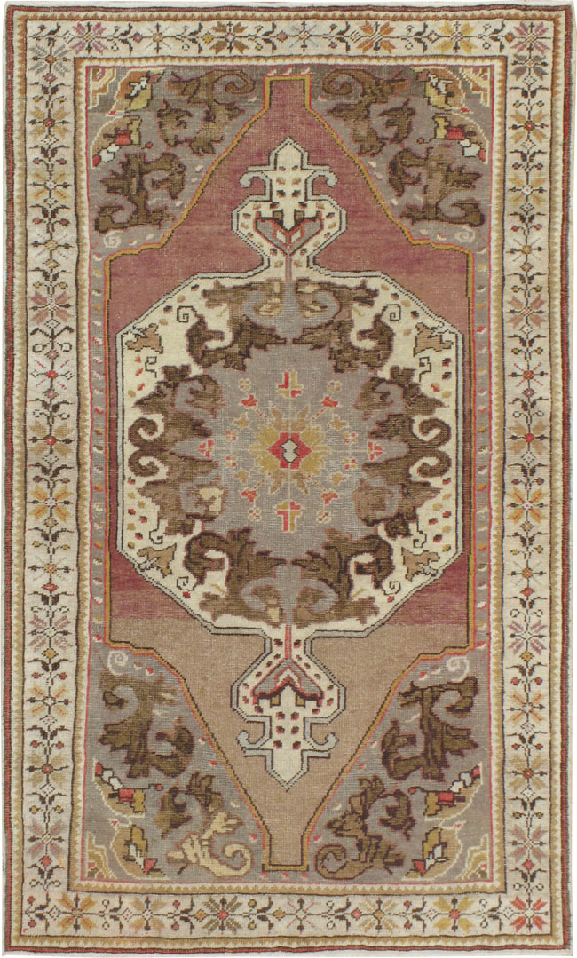 Vintage Turkish Oushak Rug, No.16274 - Galerie Shabab