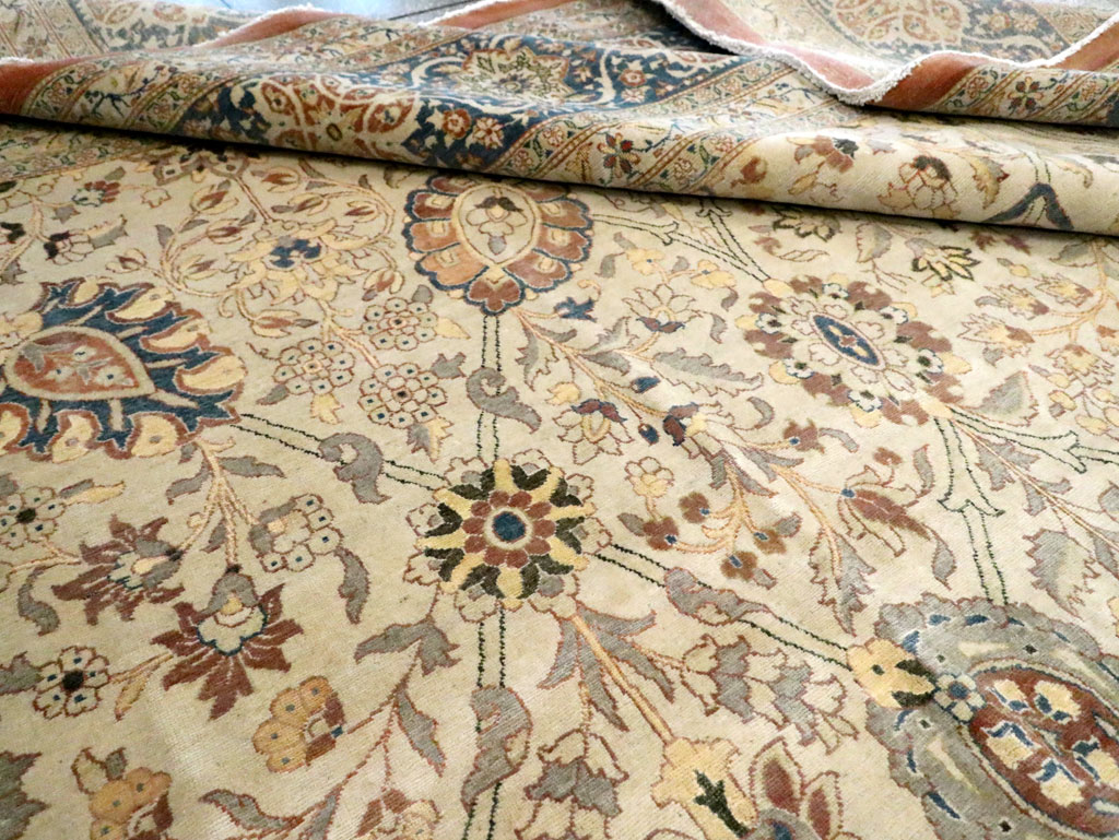 Antique Persian Tabriz Carpet, No.16278 - Galerie Shabab