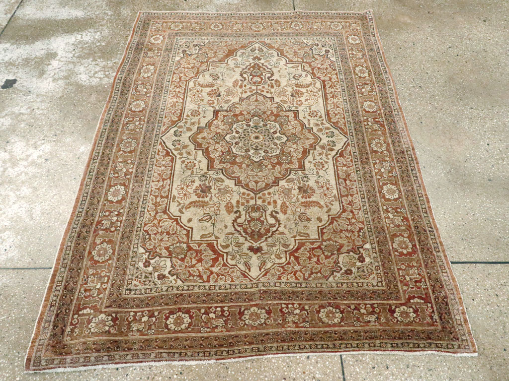 Antique Persian Tabriz Hagi Jalil Rug, No.16281 - Galerie Shabab