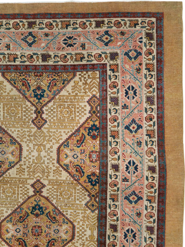 Antique Persian Tabriz Carpet, No.16282 - Galerie Shabab
