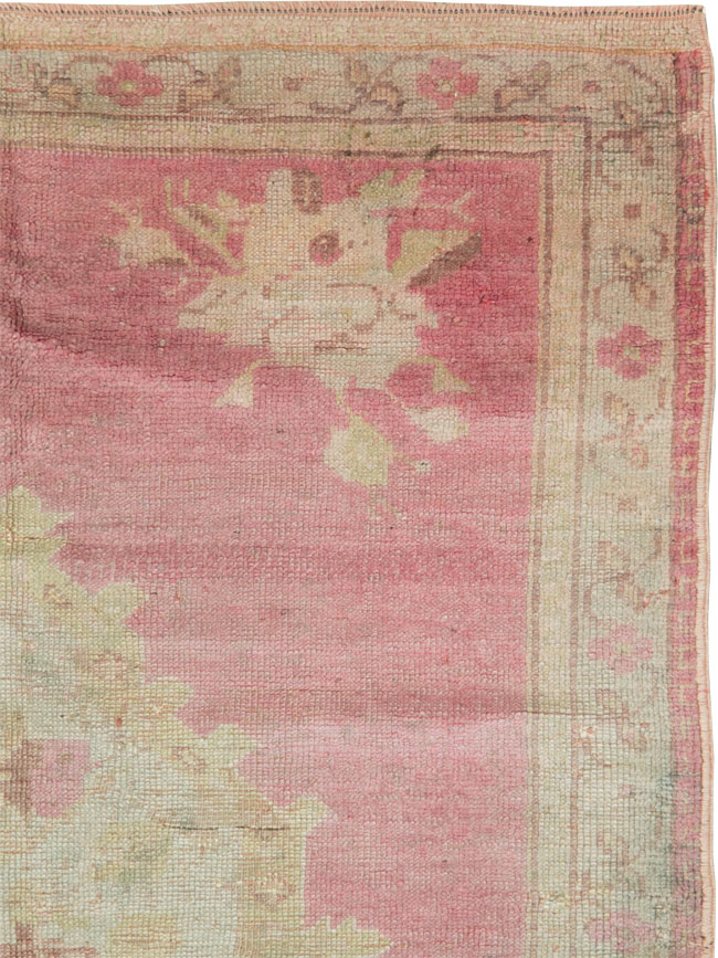 Antique Turkish Oushak Rug, No.16285 - Galerie Shabab