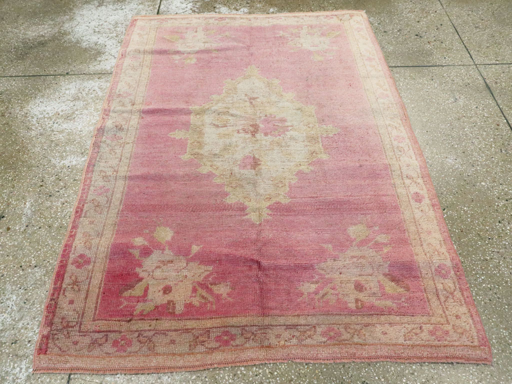 Antique Turkish Oushak Rug, No.16285 - Galerie Shabab