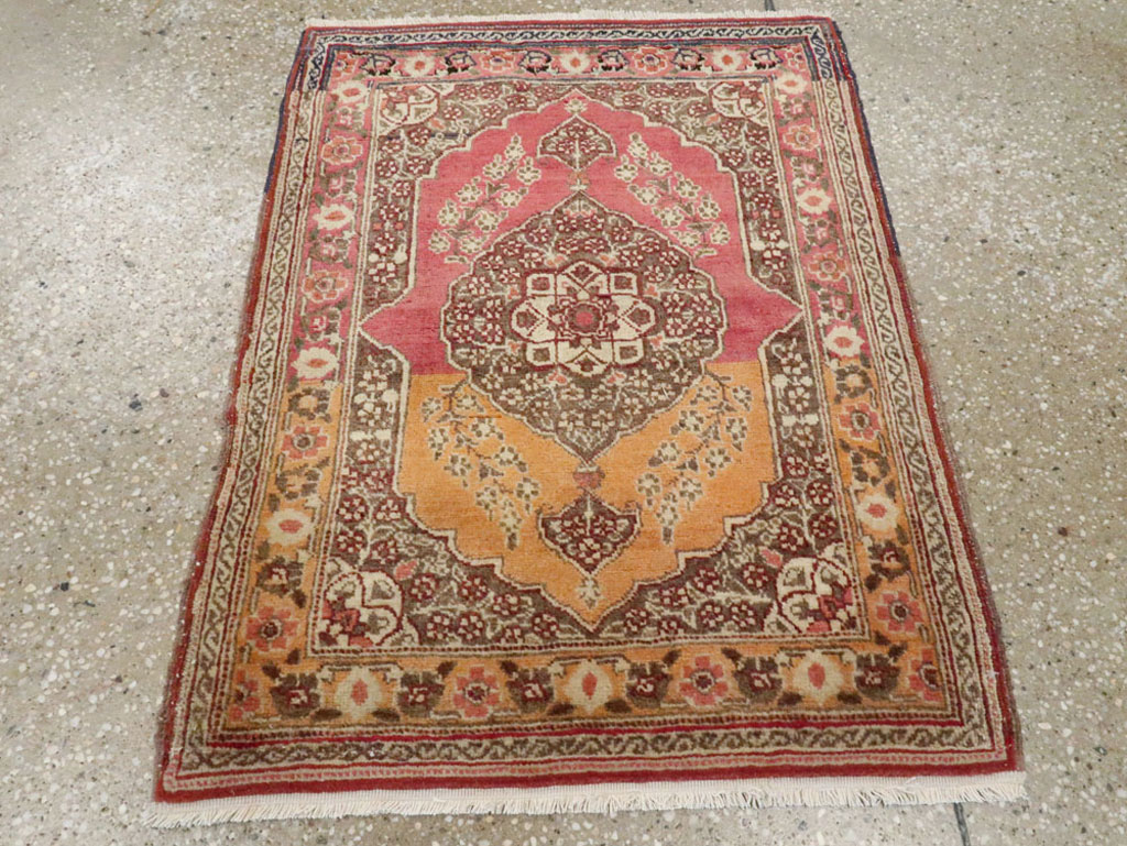 Antique Persian Tabriz Rug, No.16297 - Galerie Shabab