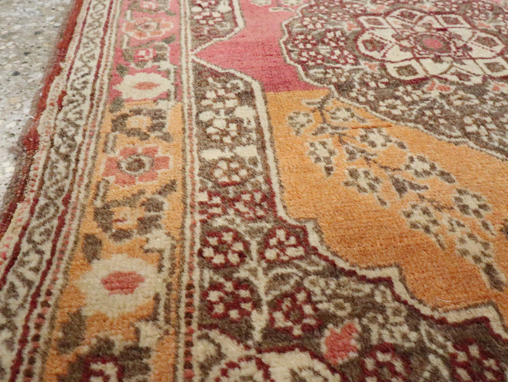 Antique Persian Tabriz Rug, No.16297 - Galerie Shabab