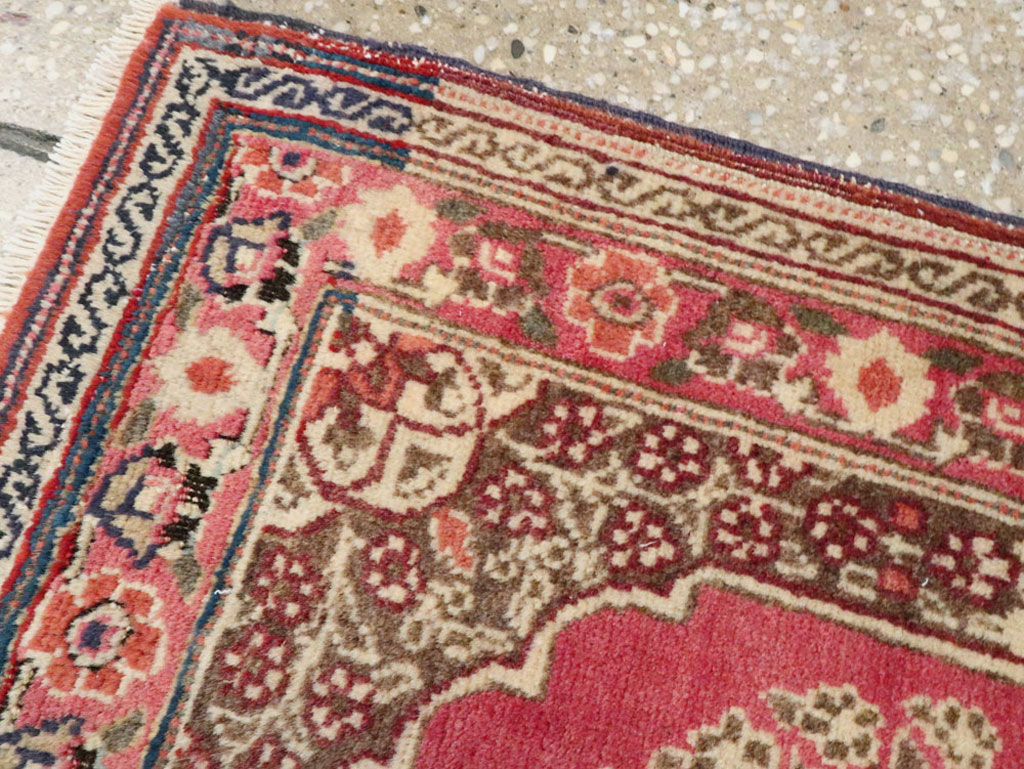 Antique Persian Tabriz Rug, No.16297 - Galerie Shabab