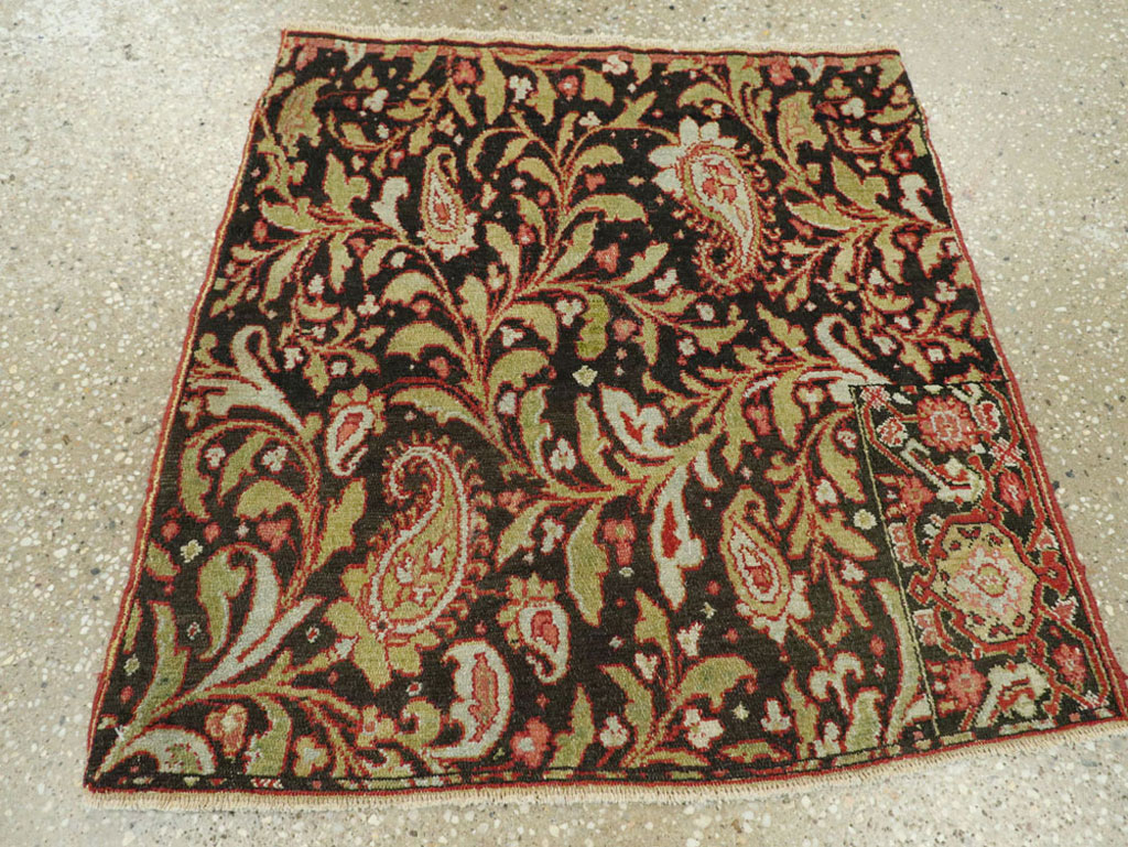 Antique Persian Senneh Rug, No.16298 - Galerie Shabab