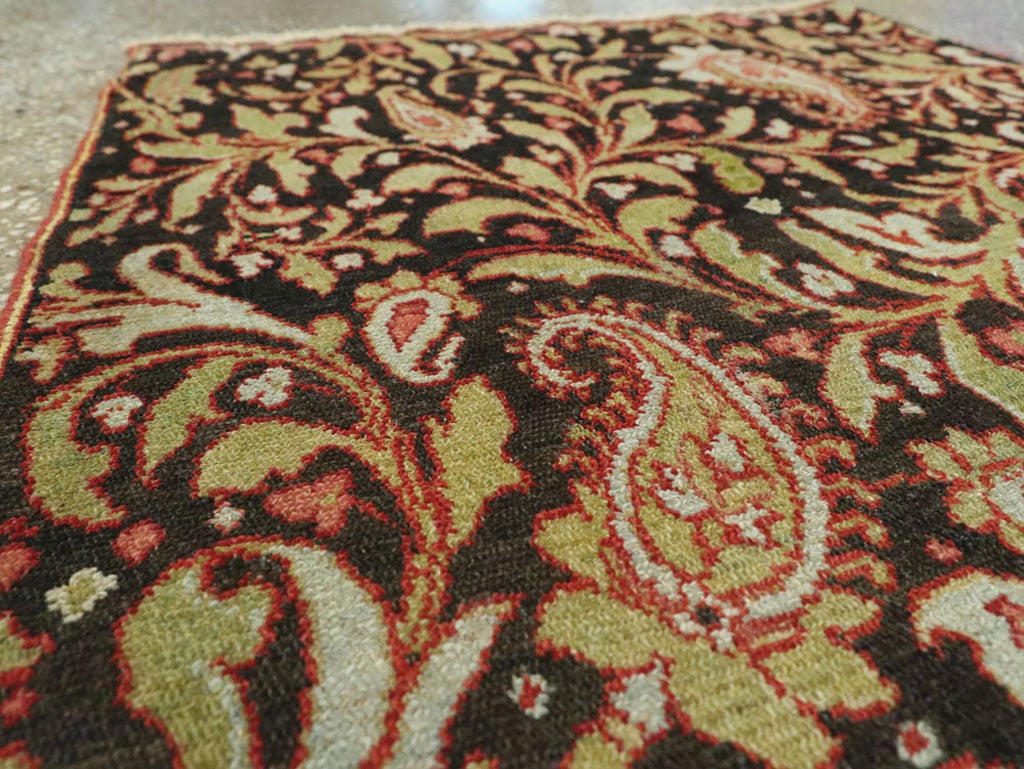 Antique Persian Senneh Rug, No.16298 - Galerie Shabab