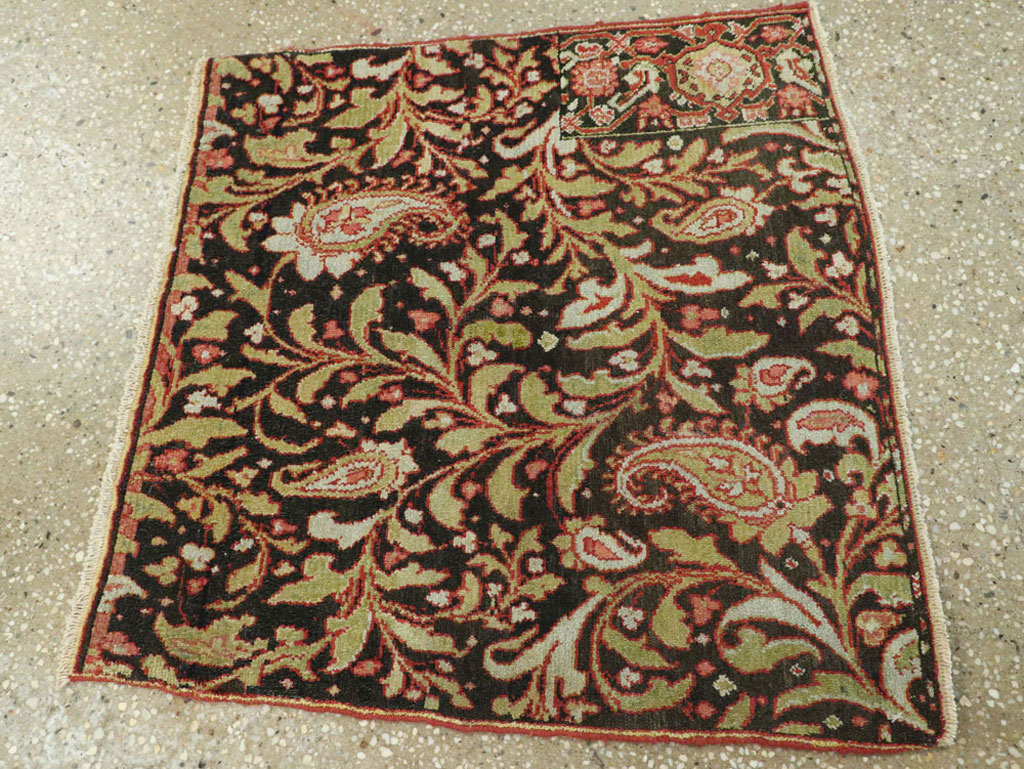 Antique Persian Senneh Rug, No.16298 - Galerie Shabab