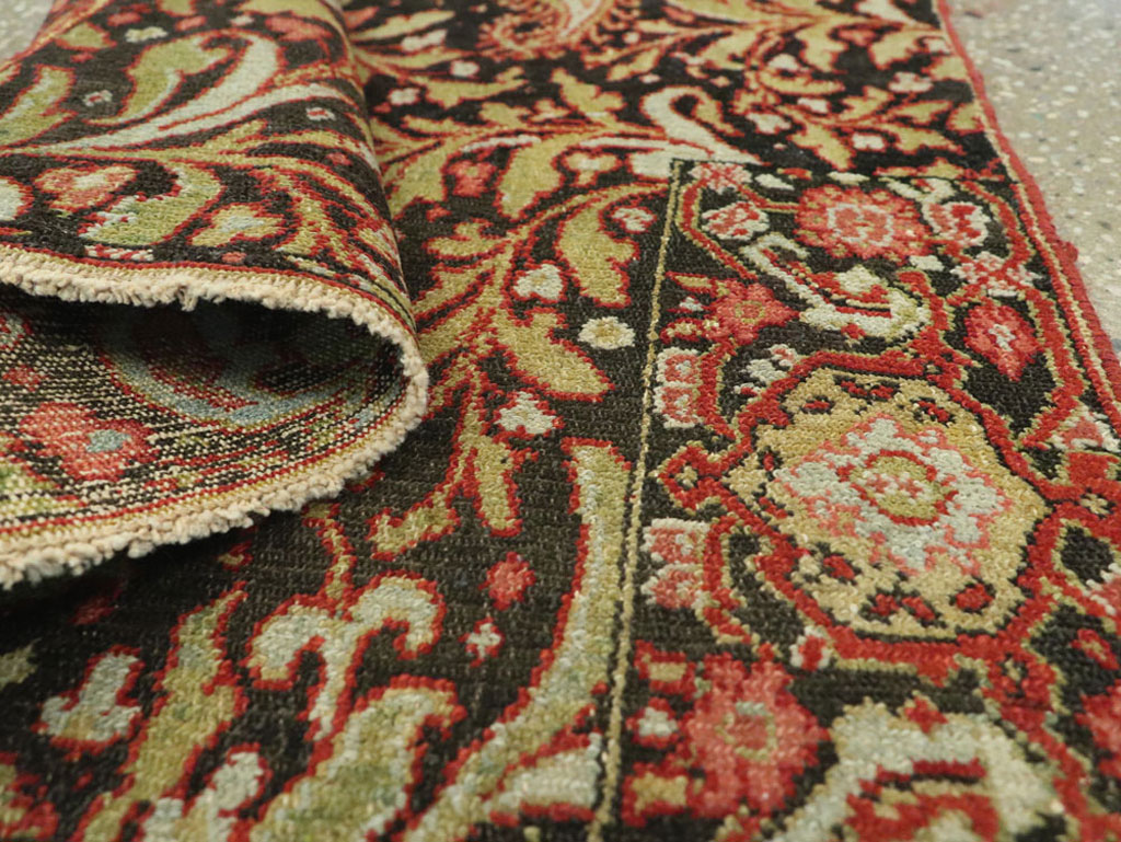 Antique Persian Senneh Rug, No.16298 - Galerie Shabab