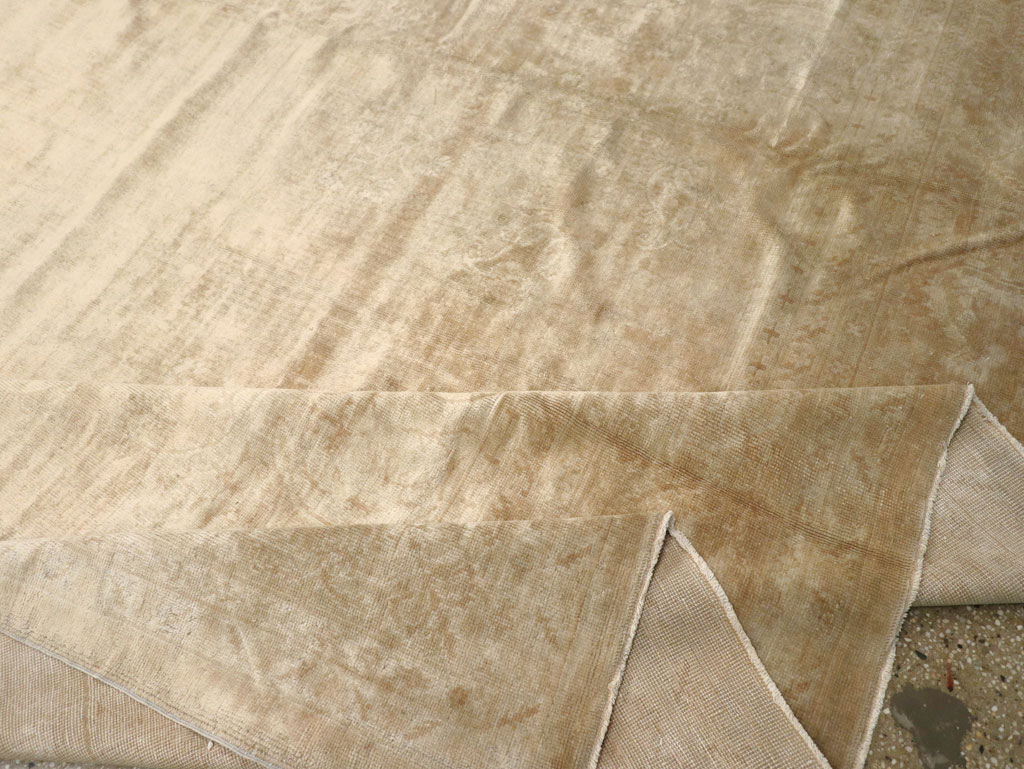 Antique Turkish Oushak Rug, No.16299 - Galerie Shabab