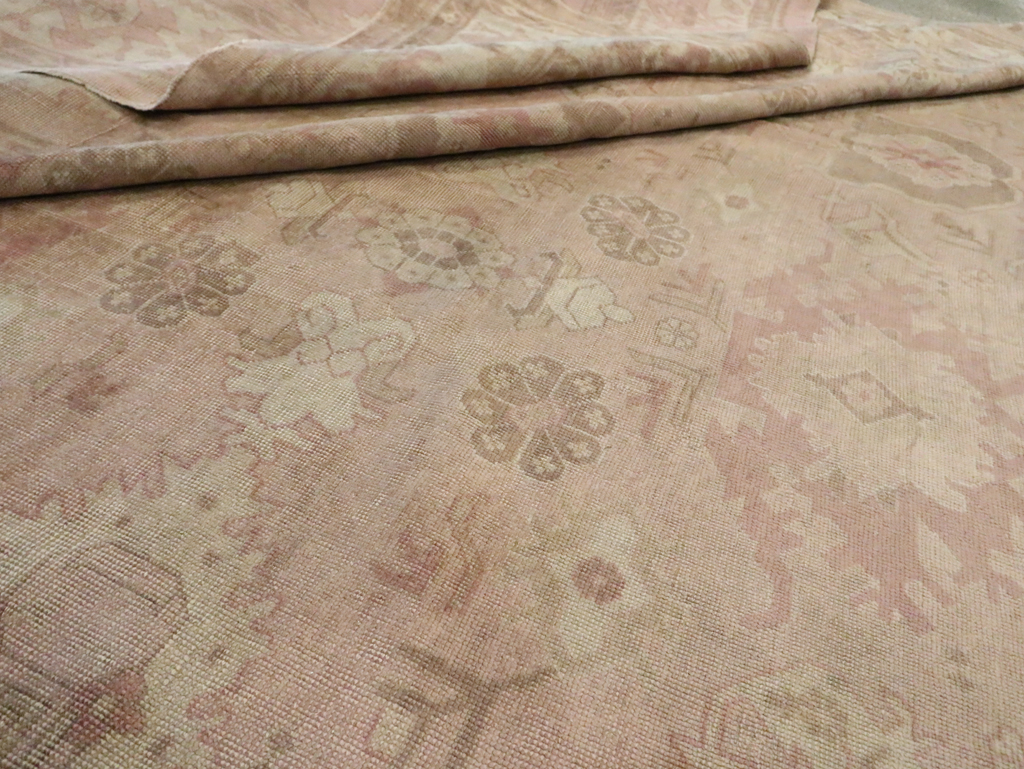 Antique Turkish Oushak Carpet, No.16300 - Galerie Shabab
