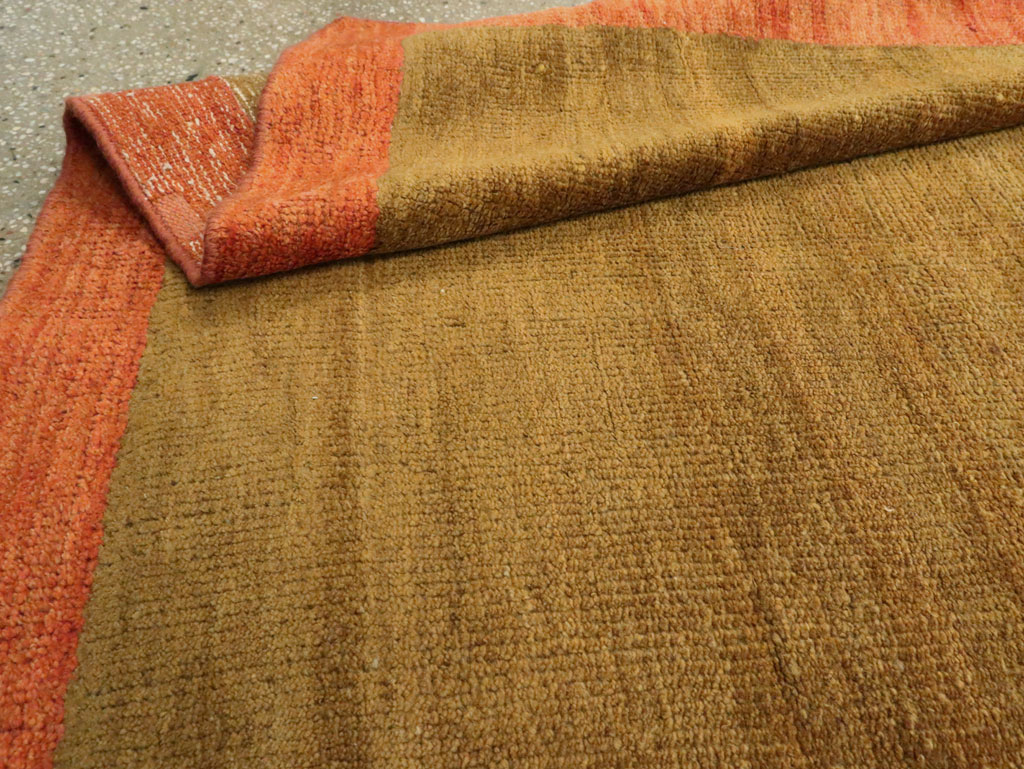 Vintage Persian Mahal Wide Gallery Runner, No.16316 - Galerie Shabab