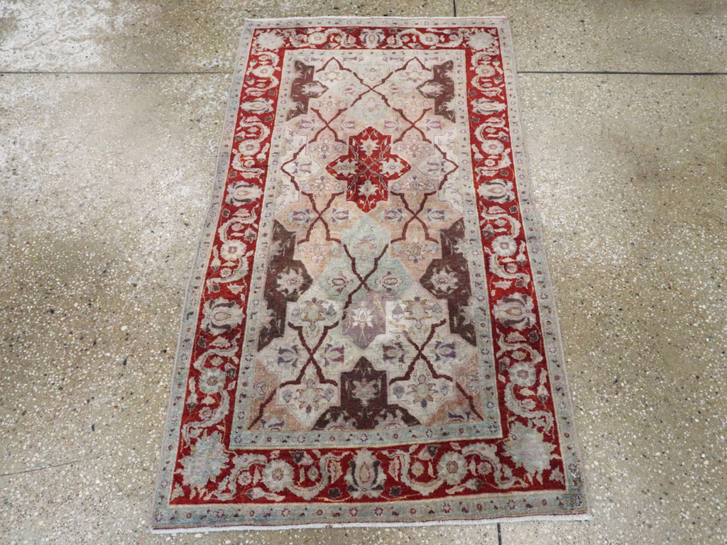 Vintage Persian Tabriz Rug, No.16327 - Galerie Shabab