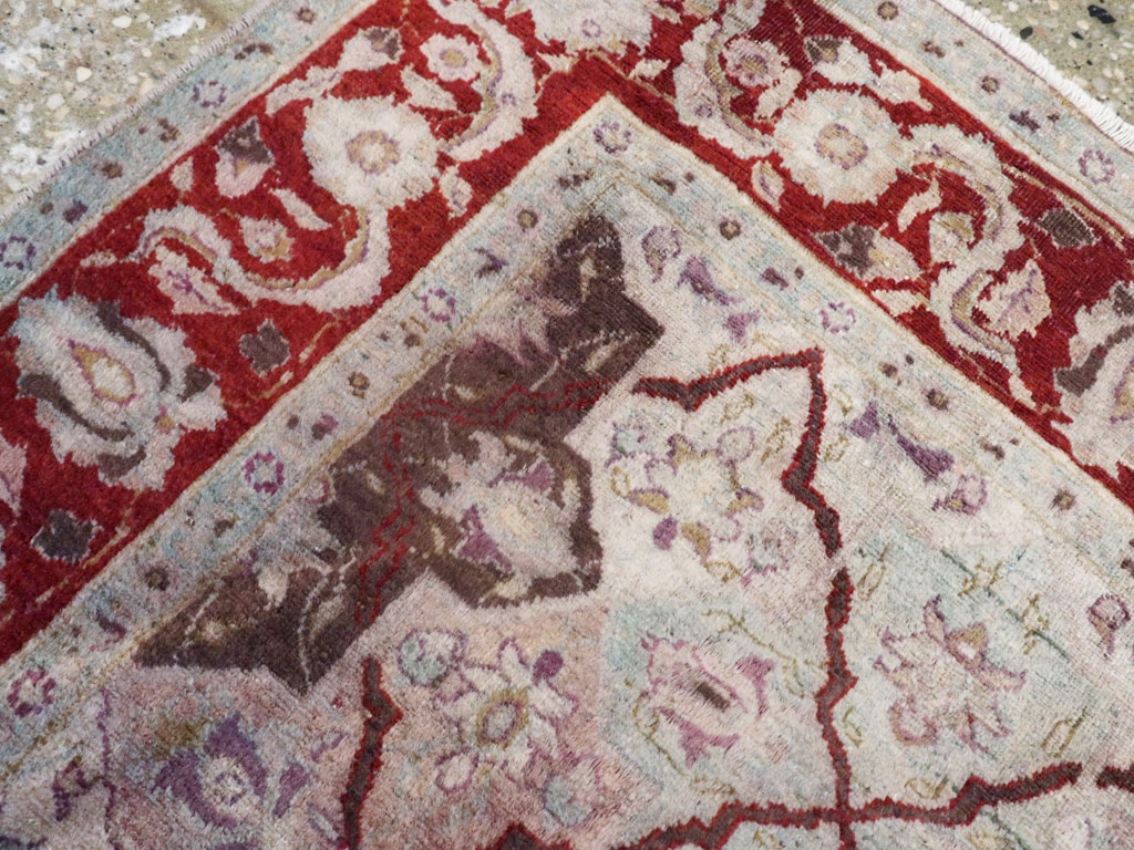 Vintage Persian Tabriz Rug, No.16327 - Galerie Shabab