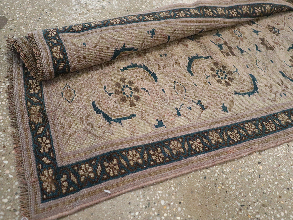 Antique Persian Kurdish Runner, No.16340 - Galerie Shabab