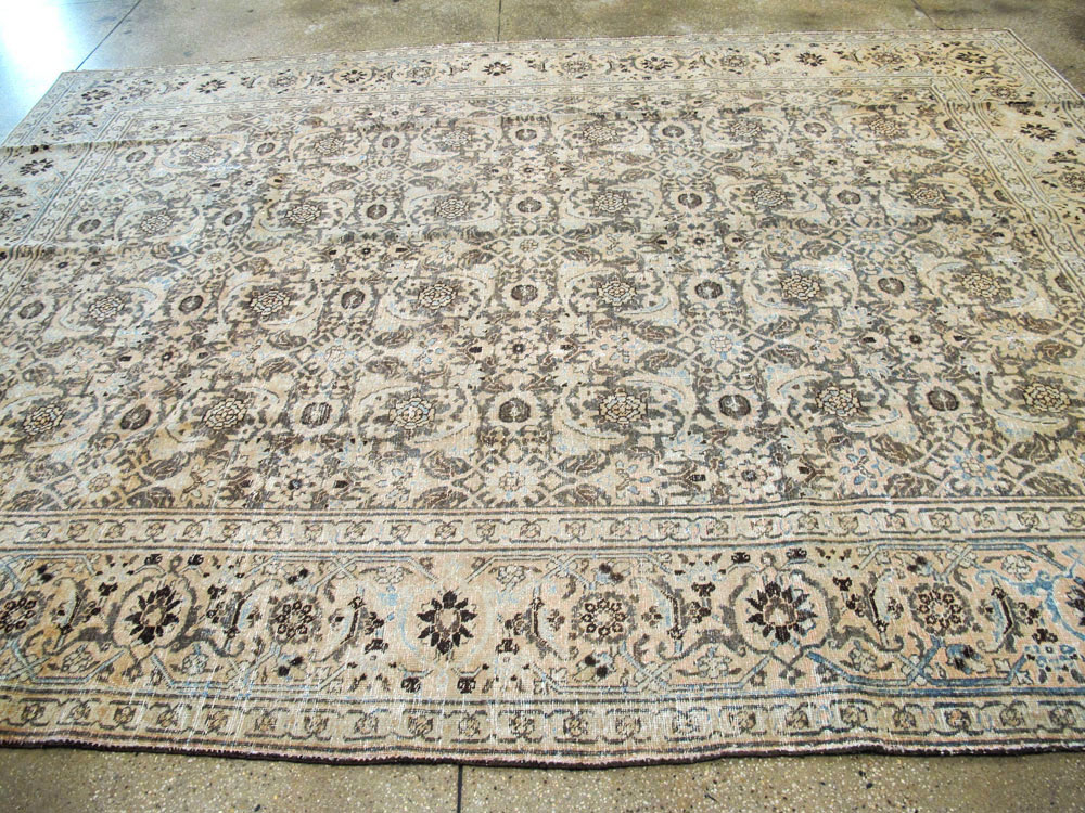 Vintage Persian Distressed Tabriz Carpet, No.16356 - Galerie Shabab