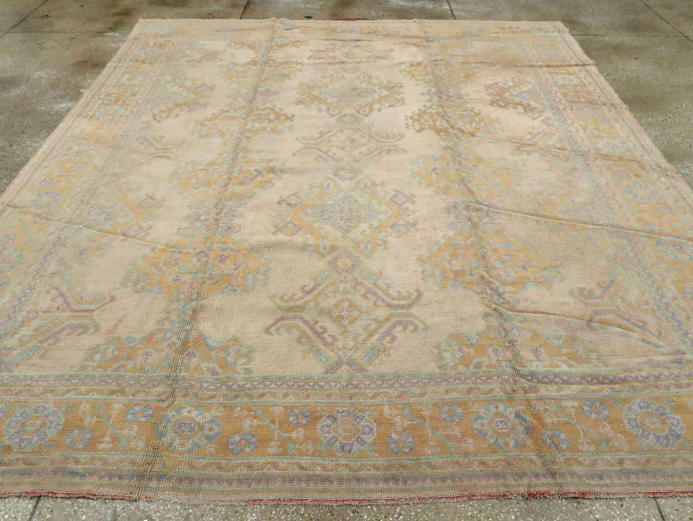 Antique Turkish Oushak Carpet, No.16373 - Galerie Shabab