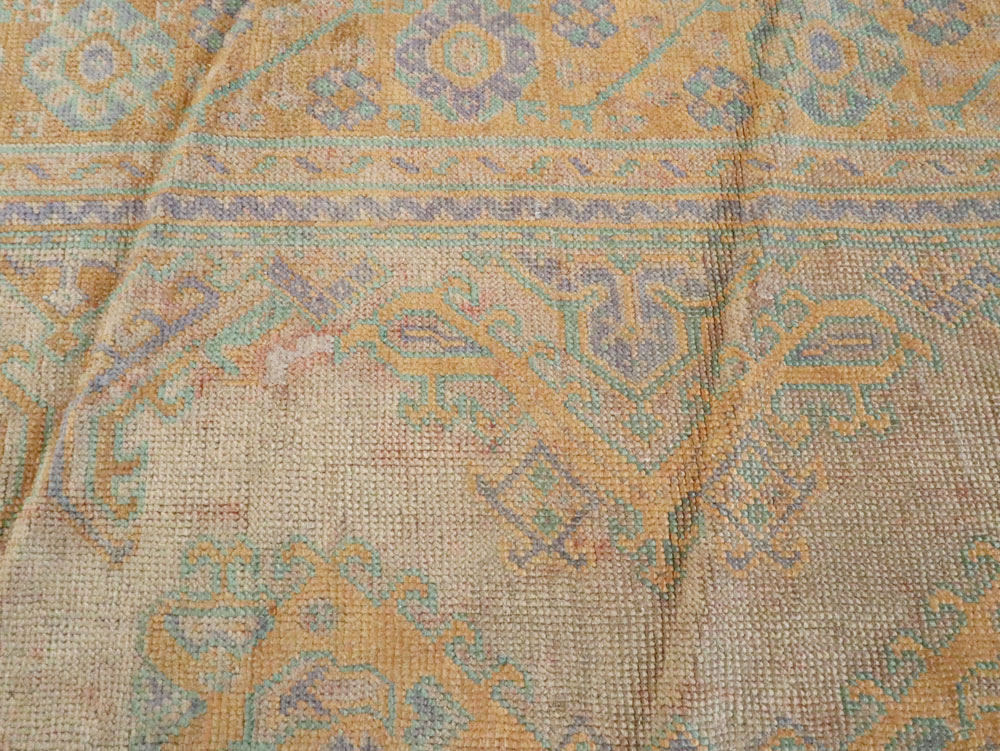 Antique Turkish Oushak Carpet, No.16373 - Galerie Shabab