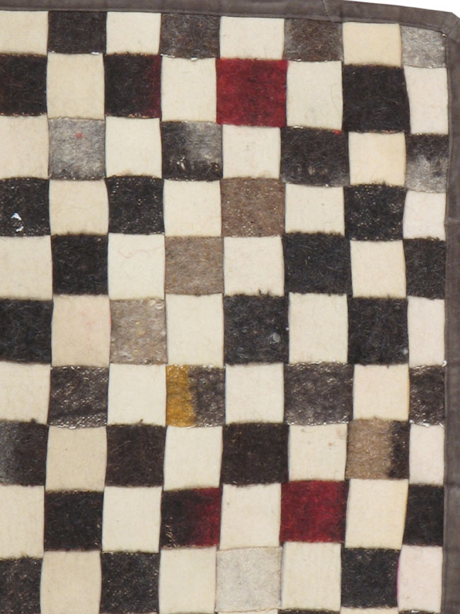 Vintage Turkish Felt Rug, No.16408 - Galerie Shabab