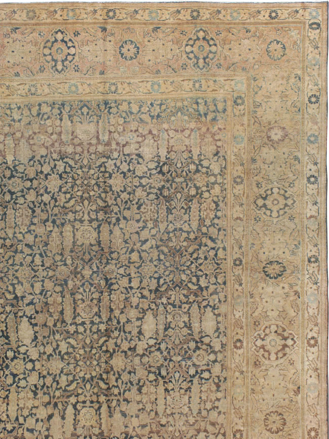 Antique Persian Tabriz Carpet, No.16410 - Galerie Shabab