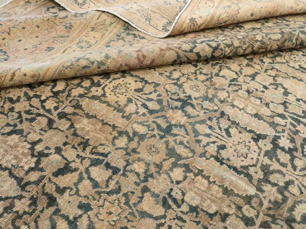 Antique Persian Tabriz Carpet, No.16410 - Galerie Shabab