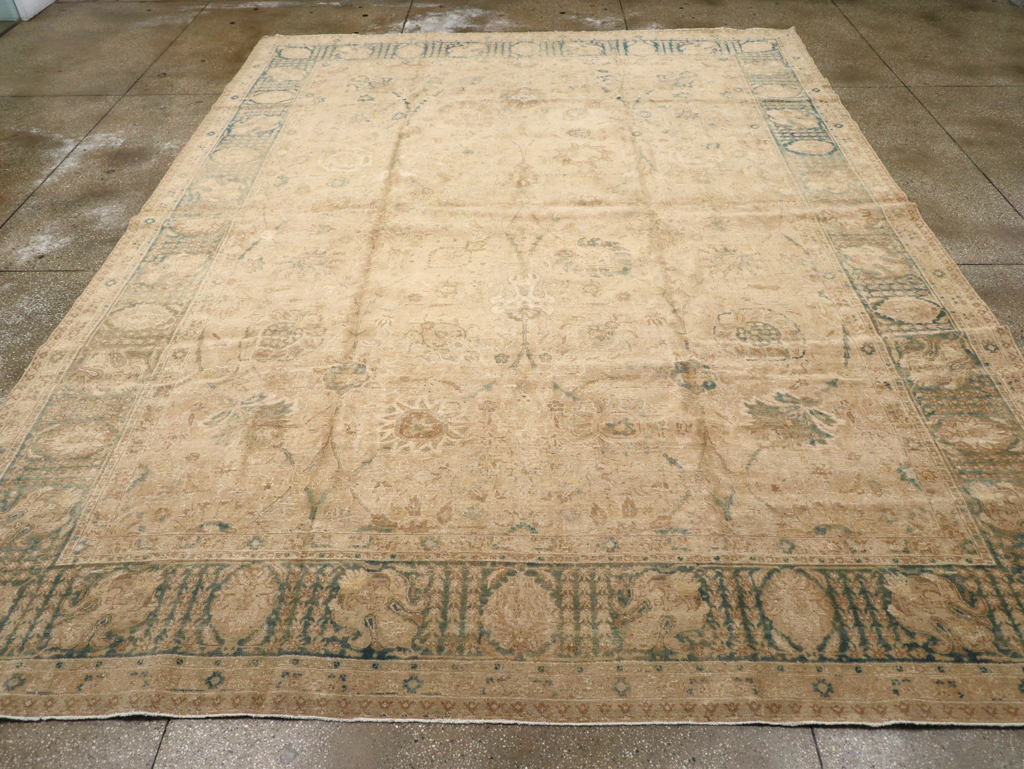 Antique Persian Tabriz Carpet, No.16425 - Galerie Shabab