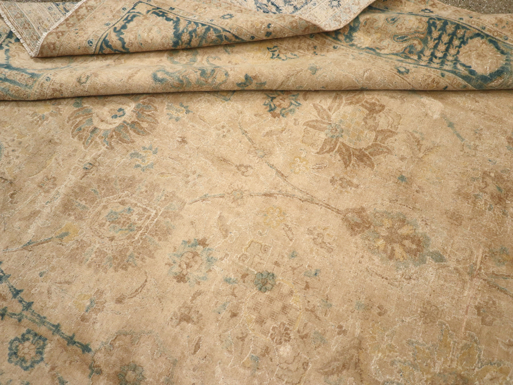 Antique Persian Tabriz Carpet, No.16425 - Galerie Shabab