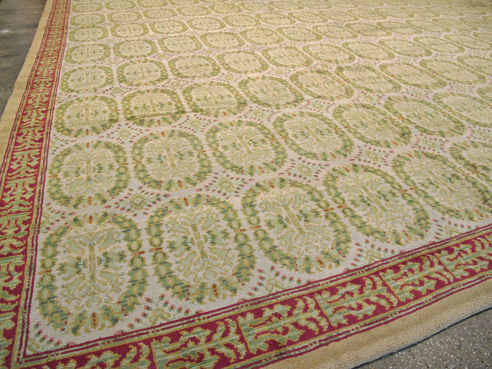 Antique Spanish Cuenca Square Carpet, No.16427 - Galerie Shabab