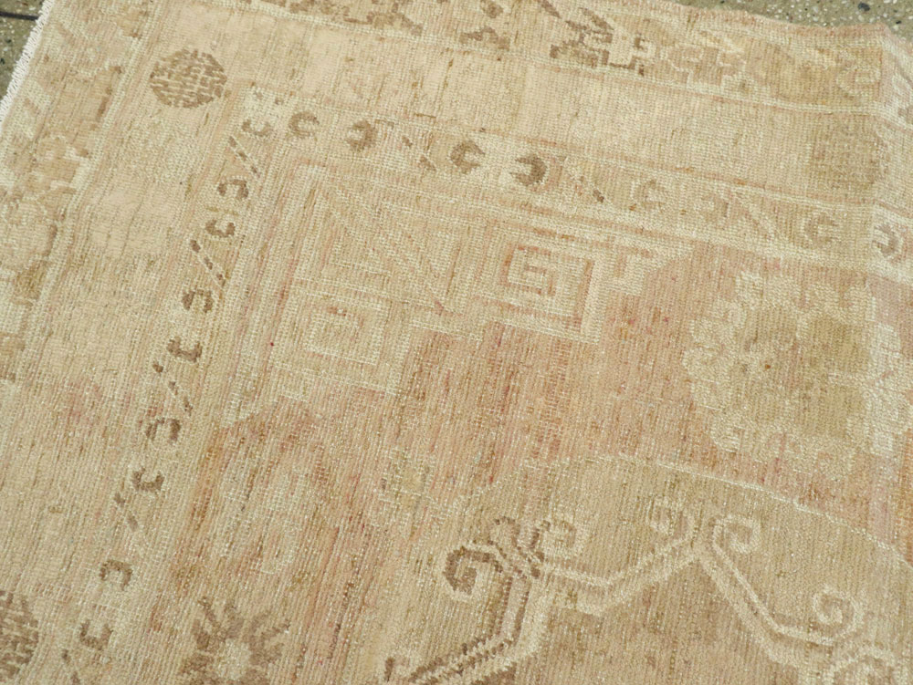 Vintage East Turkestan Khotan Rug, No.16438 - Galerie Shabab