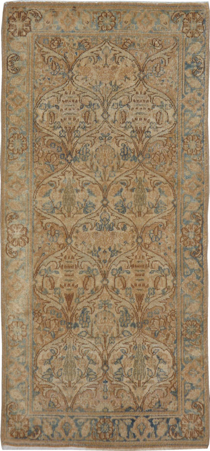 Antique Persian Lavar Kerman Rug, No.16449 - Galerie Shabab