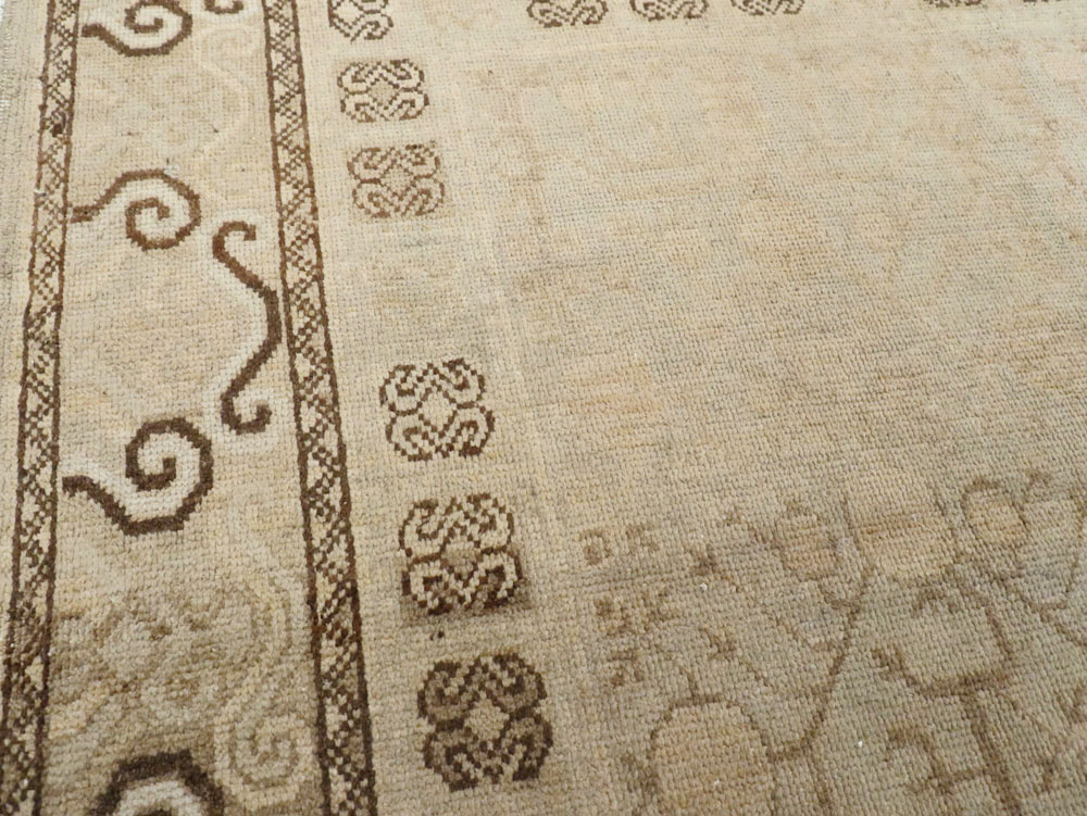 Antique East Turkestan Khotan Rug, No.16471 - Galerie Shabab