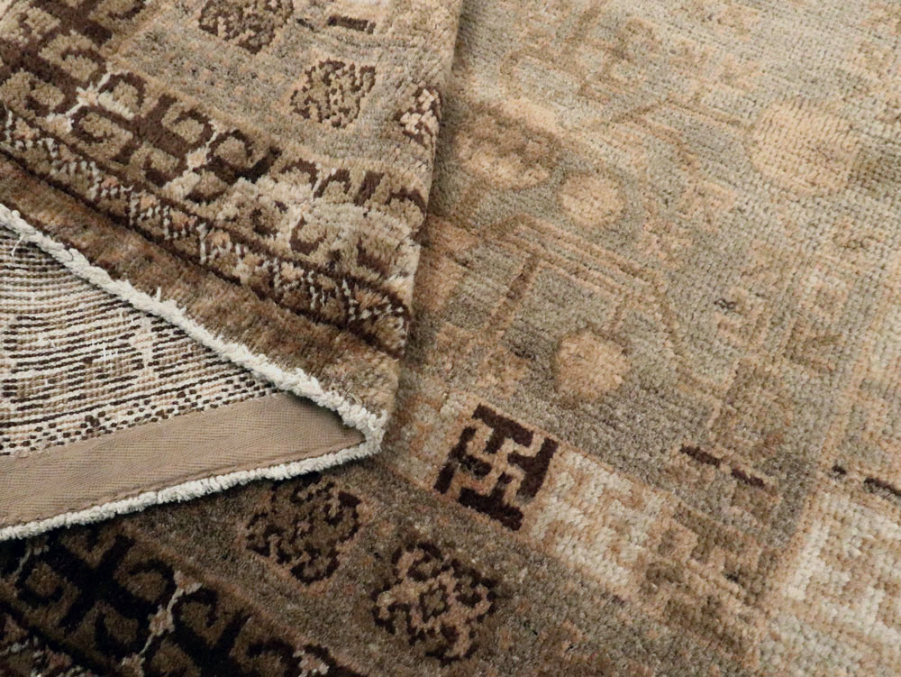 Vintage East Turkestan Khotan Rug, No.16473 - Galerie Shabab