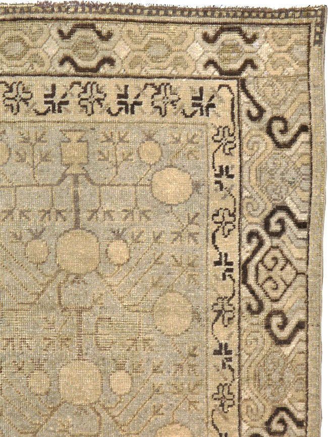 Antique East Turkestan Khotan Rug, No.16474 - Galerie Shabab