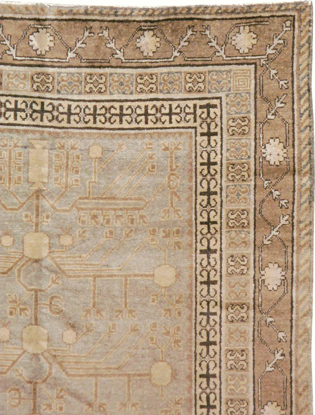 Vintage East Turkestan Khotan Carpet, No.16476 - Galerie Shabab