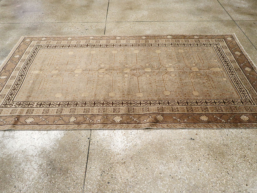 Vintage East Turkestan Khotan Carpet, No.16476 - Galerie Shabab