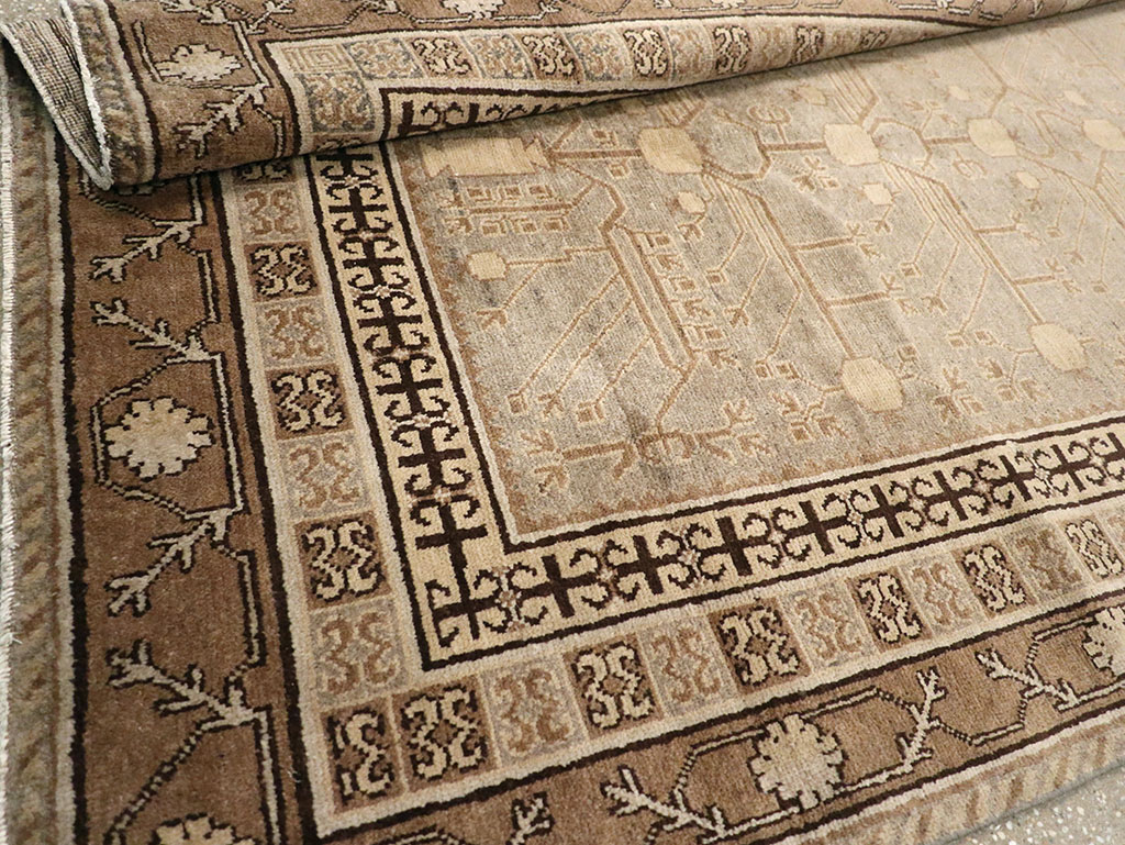 Vintage East Turkestan Khotan Carpet, No.16476 - Galerie Shabab
