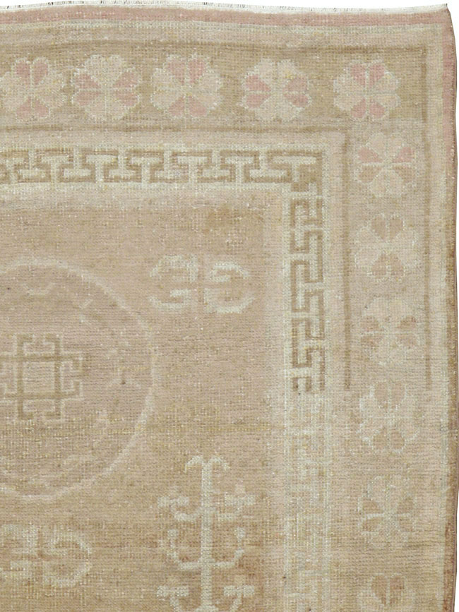 Vintage East Turkestan Khotan Rug, No.16480 - Galerie Shabab