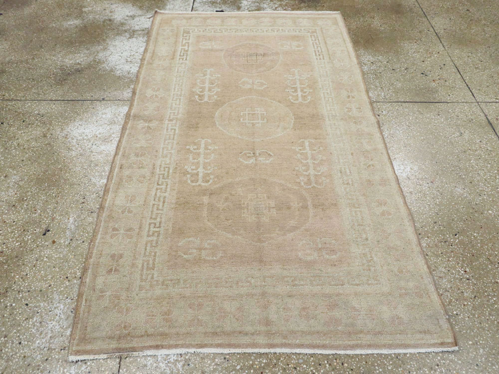 Vintage East Turkestan Khotan Rug, No.16480 - Galerie Shabab