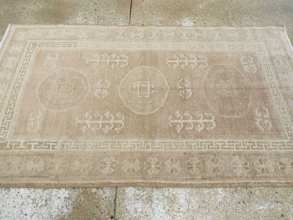 Vintage East Turkestan Khotan Rug, No.16480 - Galerie Shabab