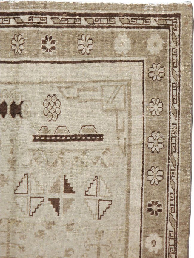 Vintage East Turkestan Khotan Rug, No.16482 - Galerie Shabab