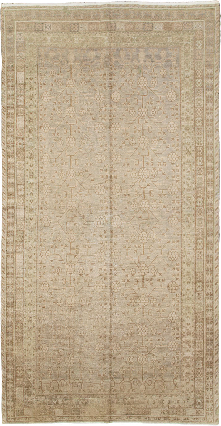 Vintage East Turkestan Khotan Carpet, No.16484 - Galerie Shabab