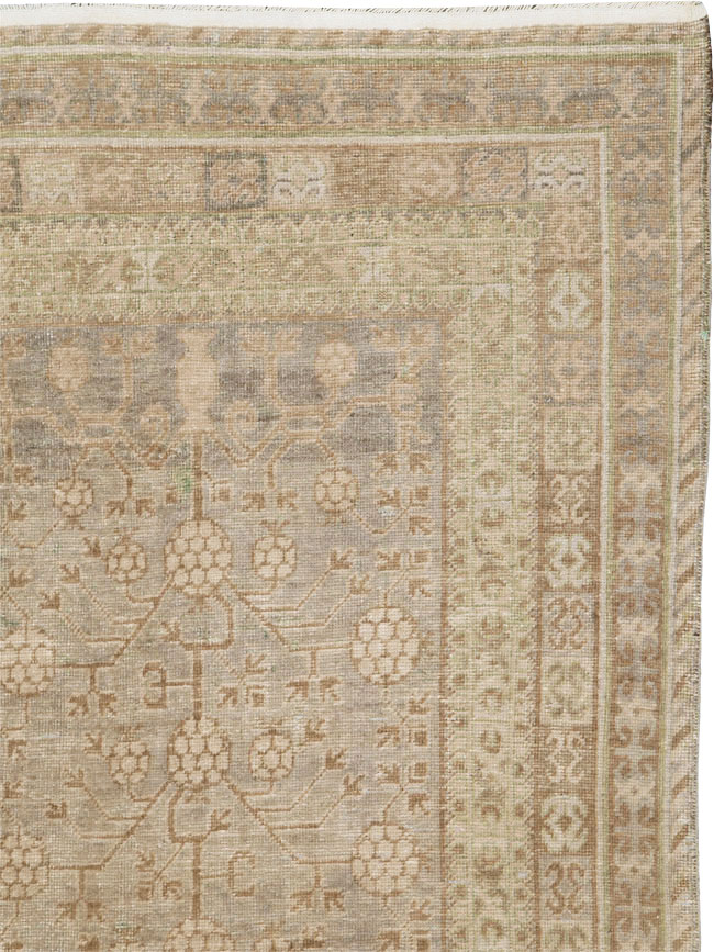 Vintage East Turkestan Khotan Carpet, No.16484 - Galerie Shabab