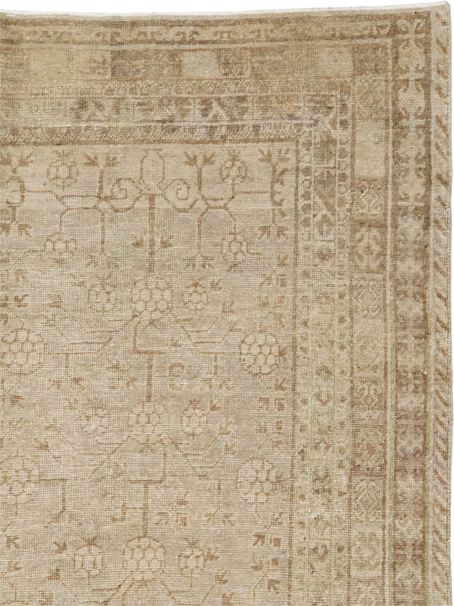 Vintage East Turkestan Khotan Carpet, No.16484 - Galerie Shabab